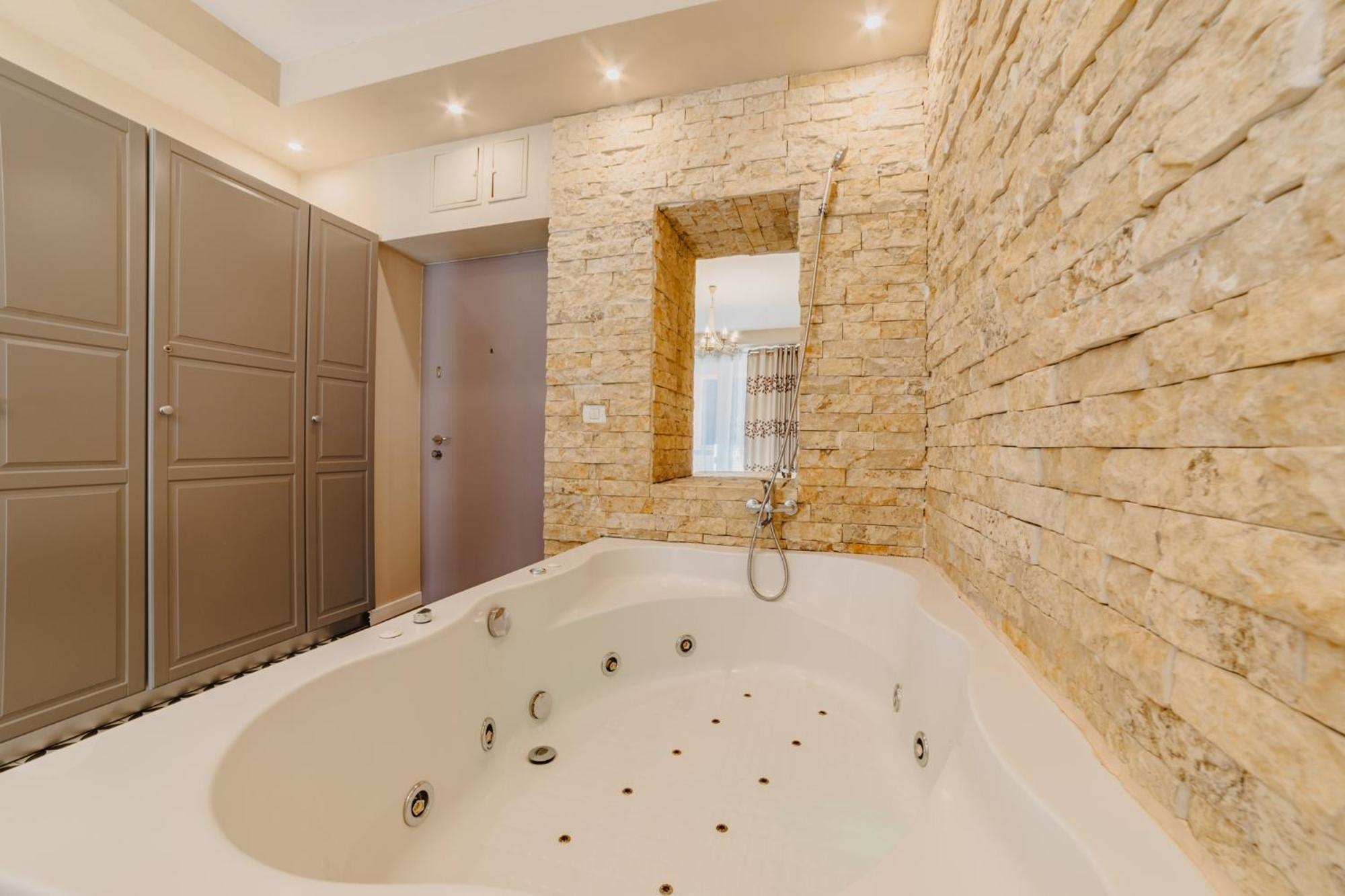 Romantic Jacuzzi Belleview Studio 锡纳亚 外观 照片